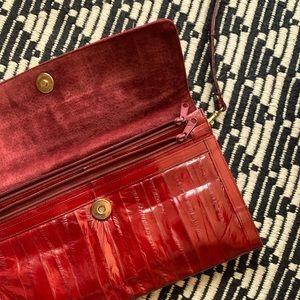 *Vintage* Red Wine Leather Crossbody Purse
